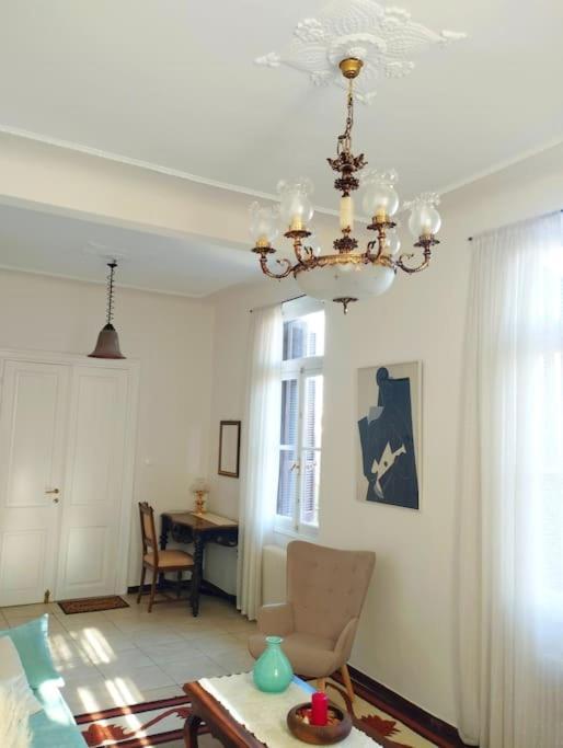 Calliope'S Neoclassical Home In The Heart Of Plaka أثينا المظهر الخارجي الصورة